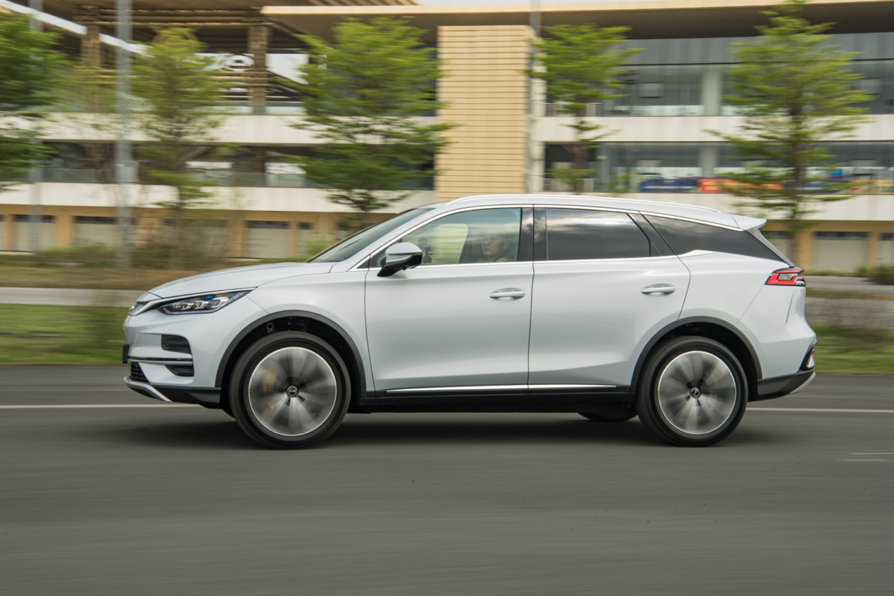 BYD Sealion 8 ra mắt Việt Nam, có hệ thống treo tự điều chỉnh bốn bánh xe độc lập - Vlog Xe